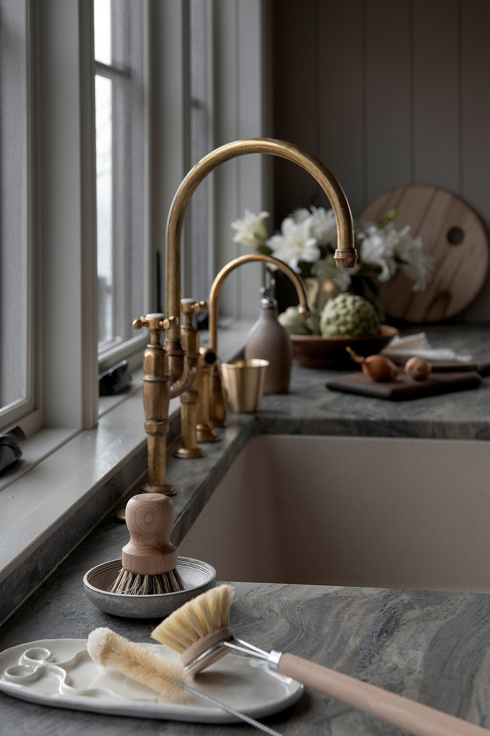 Clayndwhisk Stiff Brush