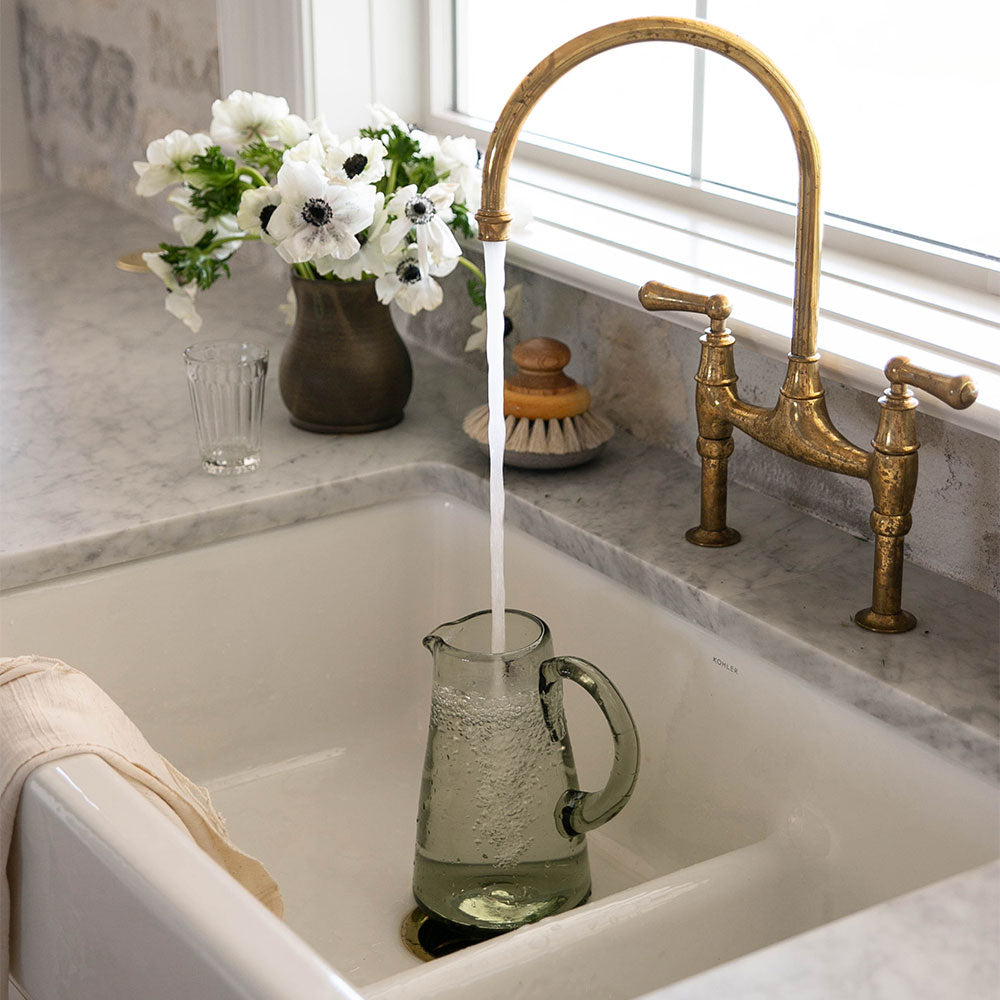 Clayndwhisk Mocha Vase