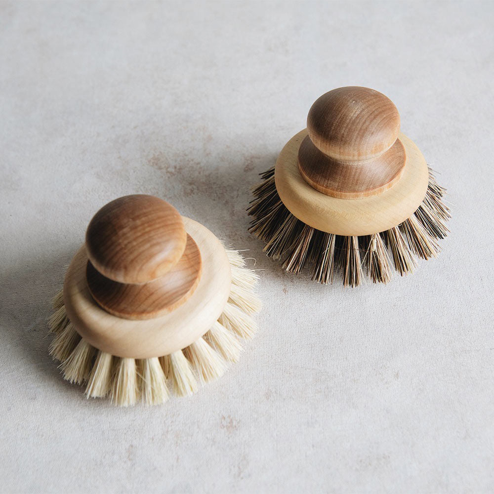 Clayndwhisk Pan Brush