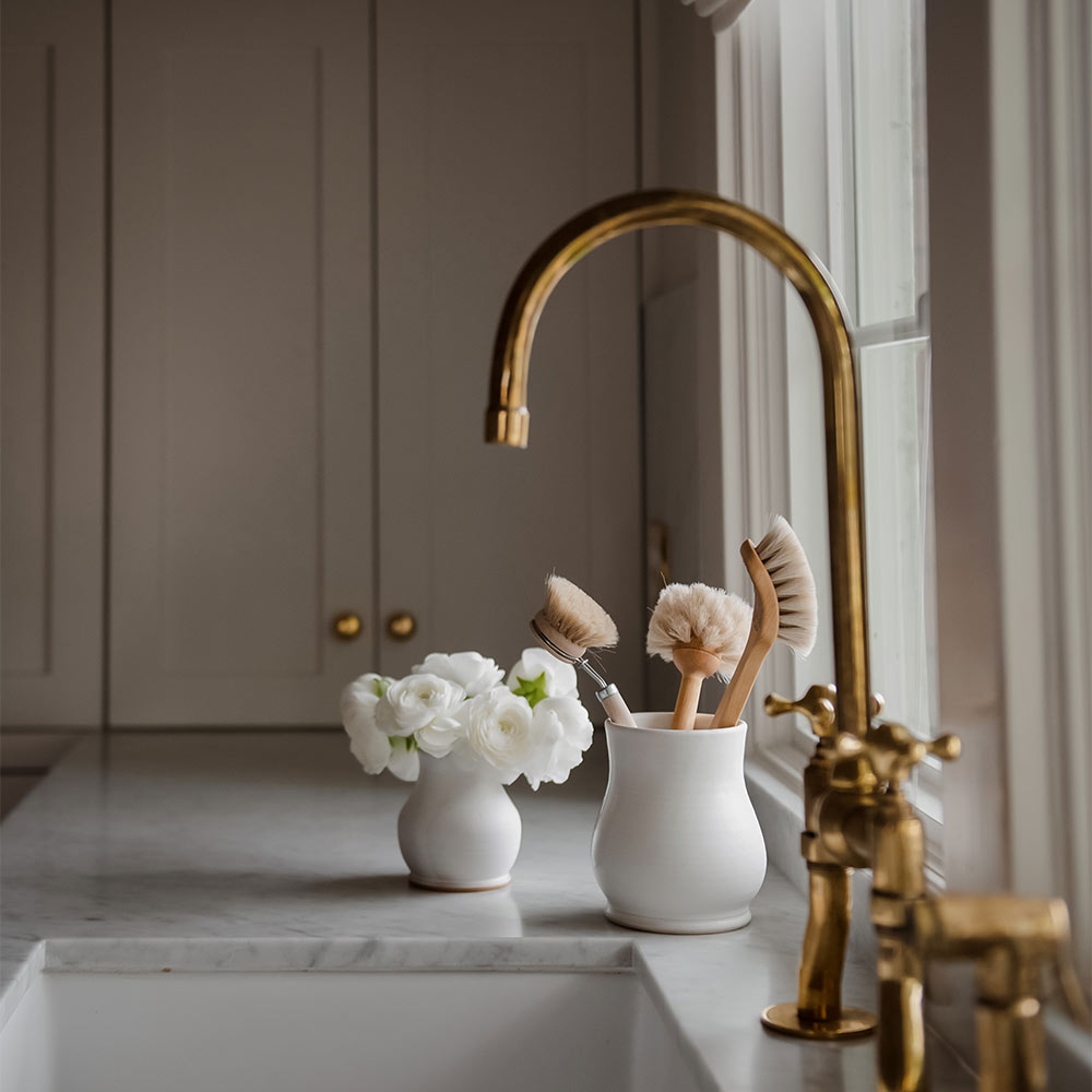 Clayndwhisk Bloom Vase