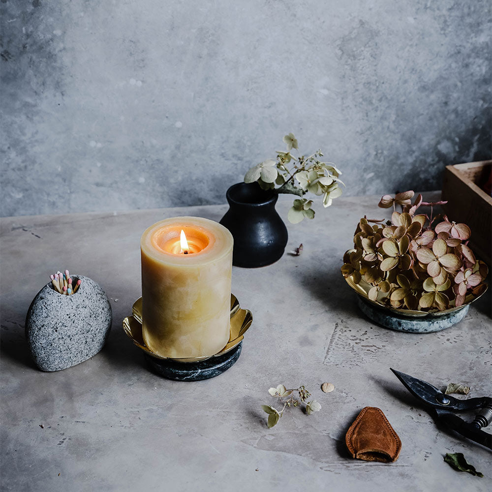 Clayndwhisk Dark Vase