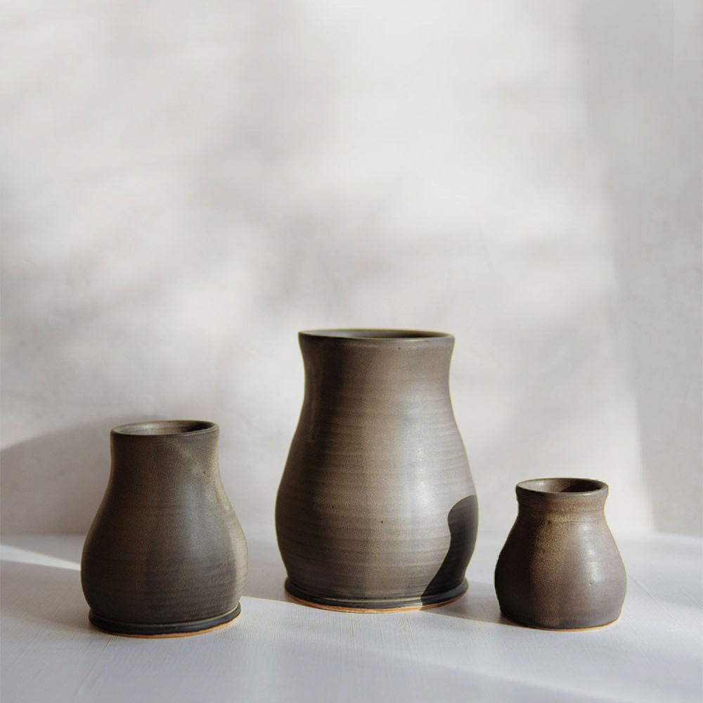 Clayndwhisk Mocha Vase