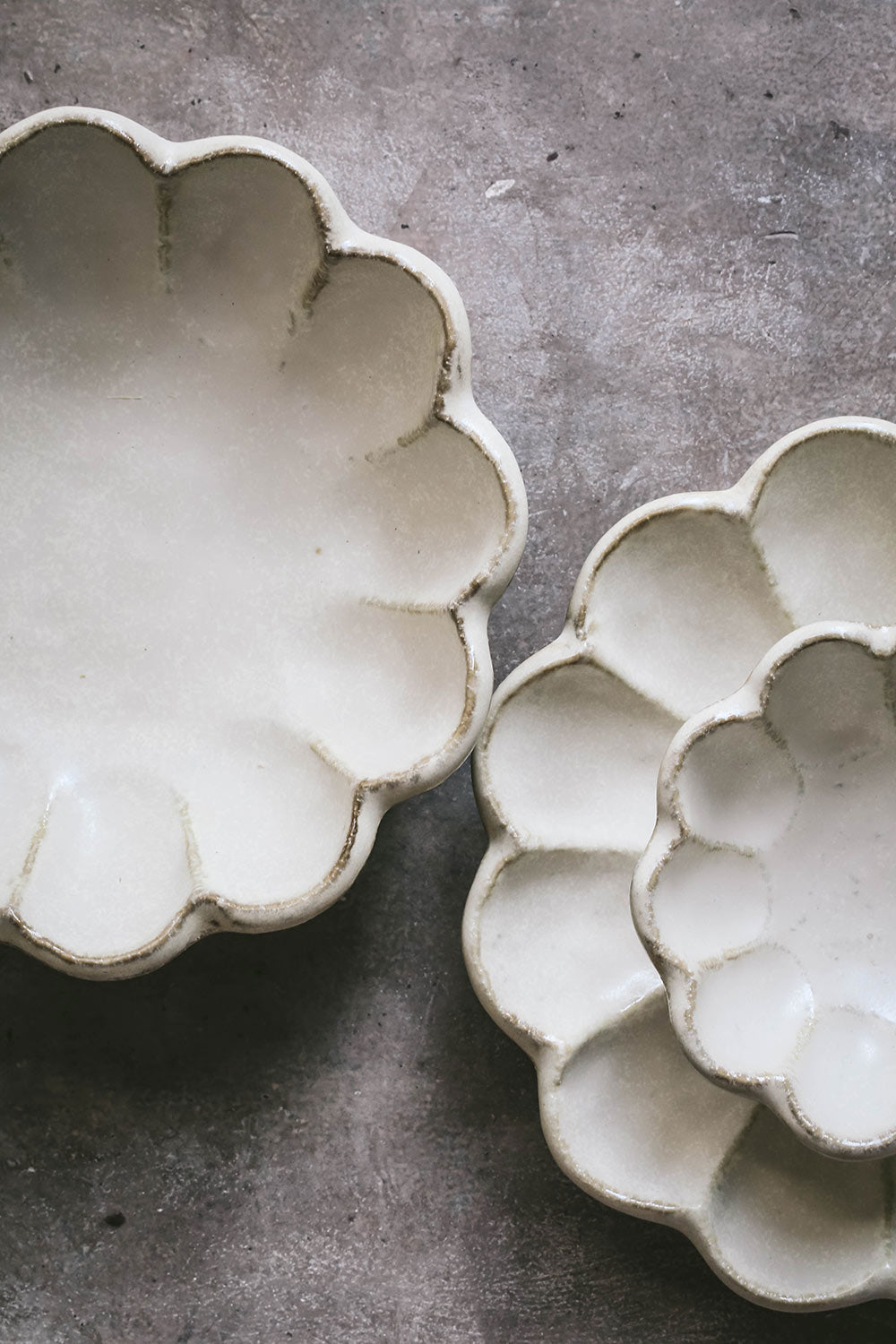 Clayndwhisk Footed Petal Bowl