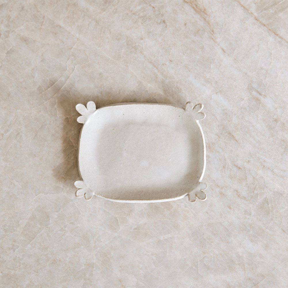 Clayndwhisk Small Petal Edge Tray