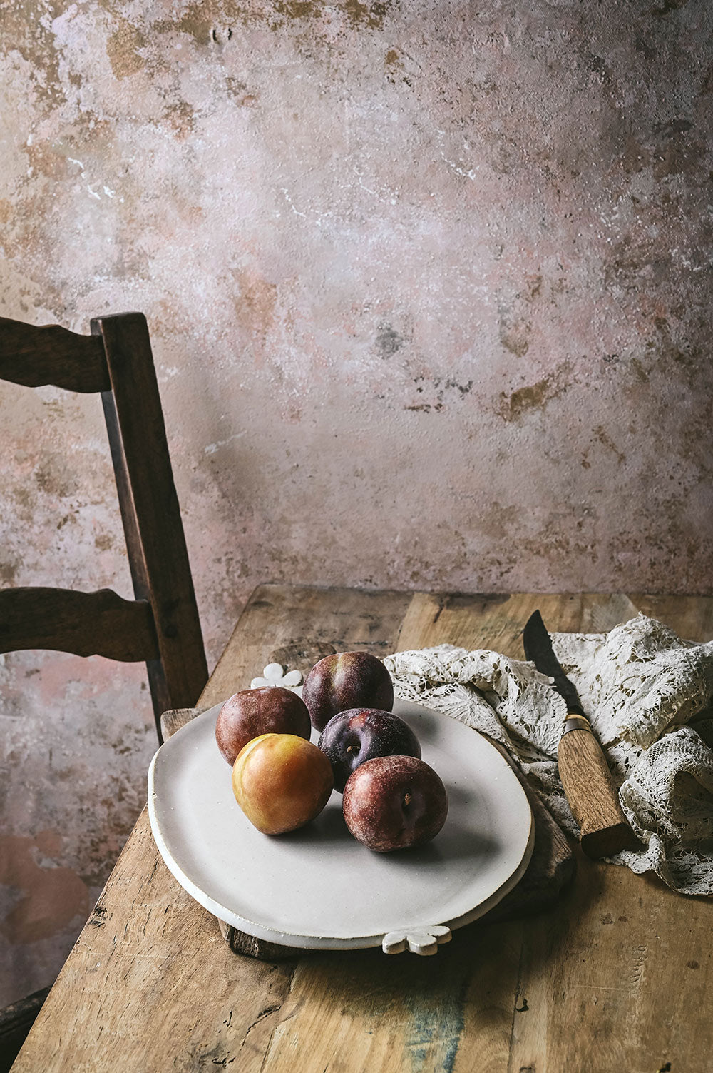 Clayndwhisk Petal Edge Tray