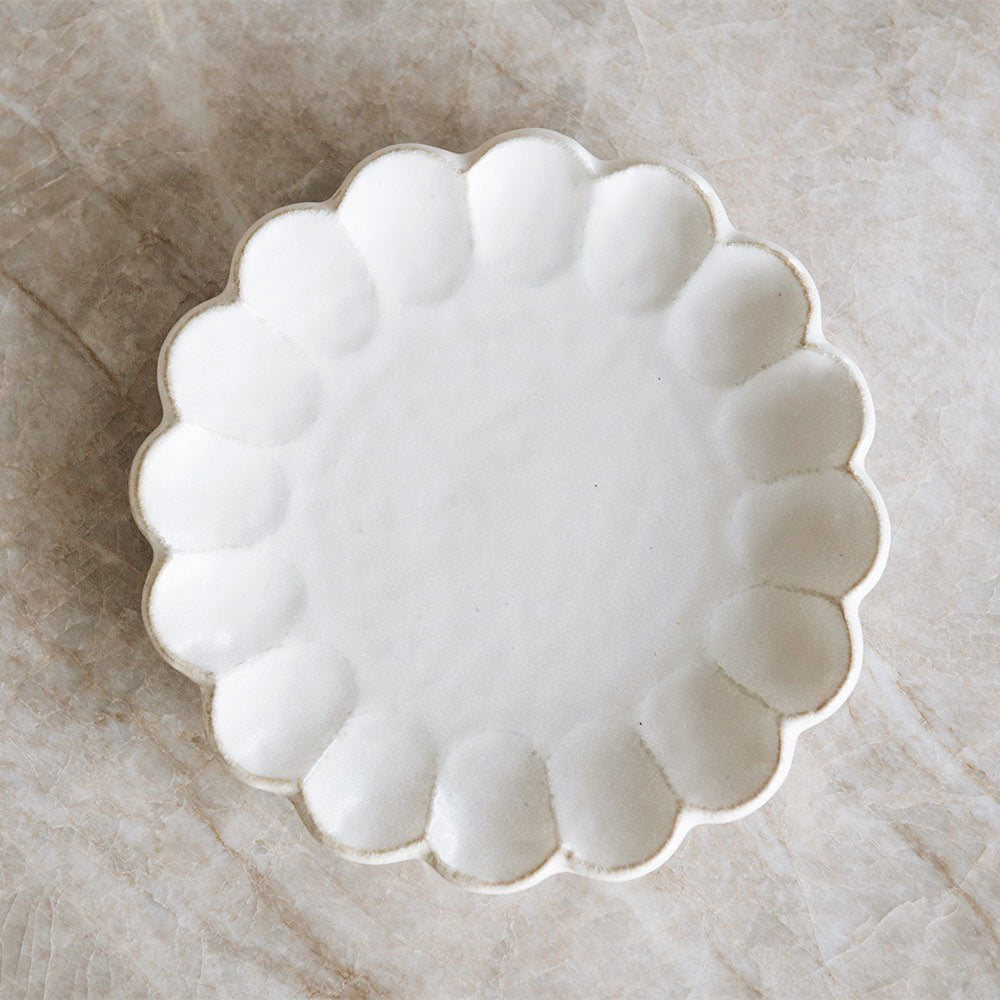 Clayndwhisk Large Ceramic Petal Plate