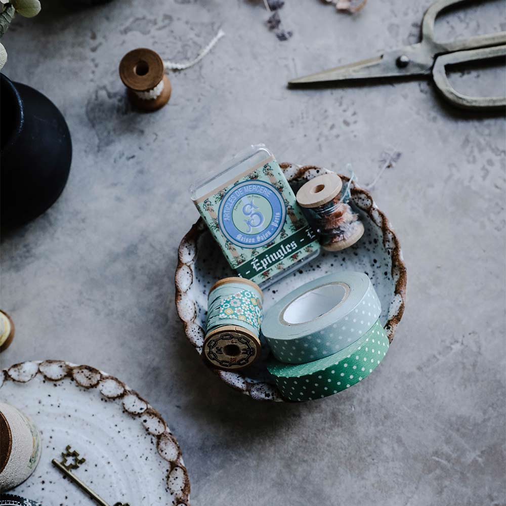 Clayndwhisk Scalloped Dish