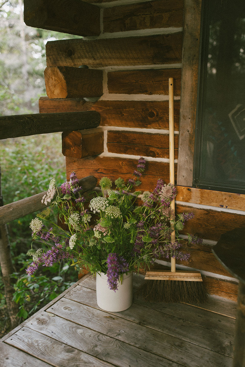 Roan Iris Crock - Clayndwhisk