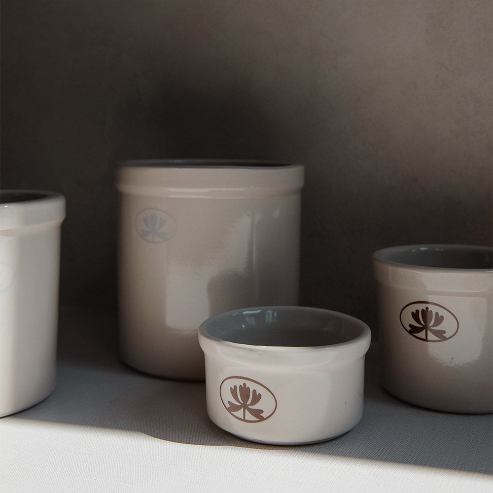 Roan Iris Crock - Clayndwhisk