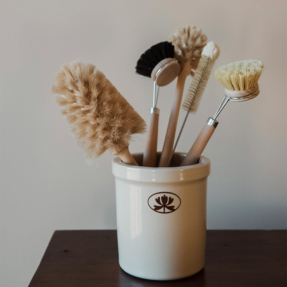 Roan Iris Crock - Clayndwhisk