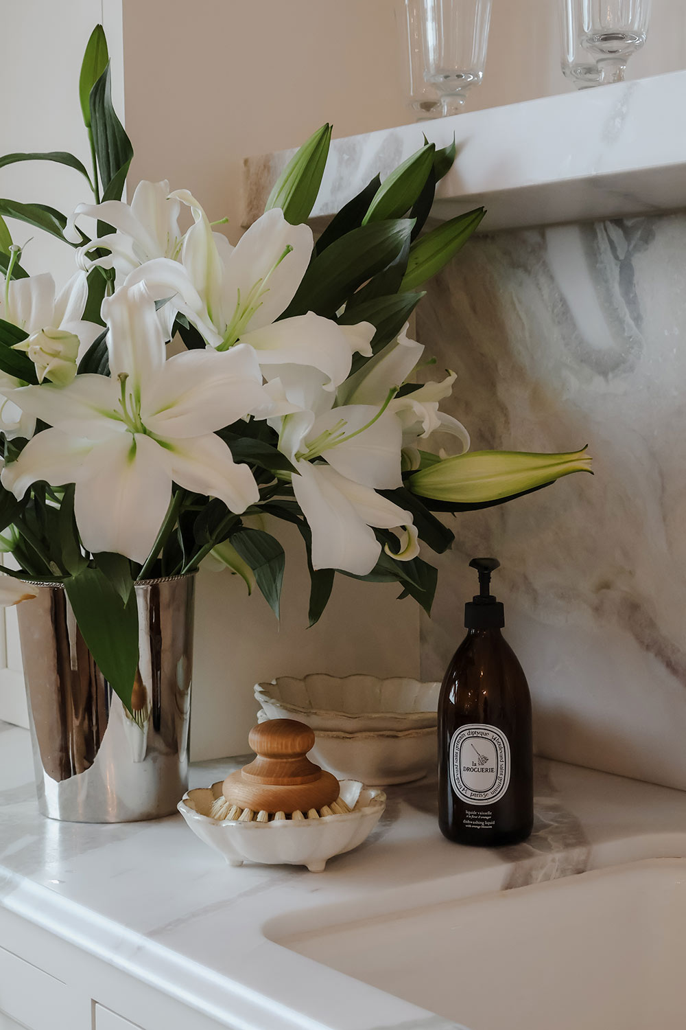 Clayndwhisk Ceramic Petal Bowl