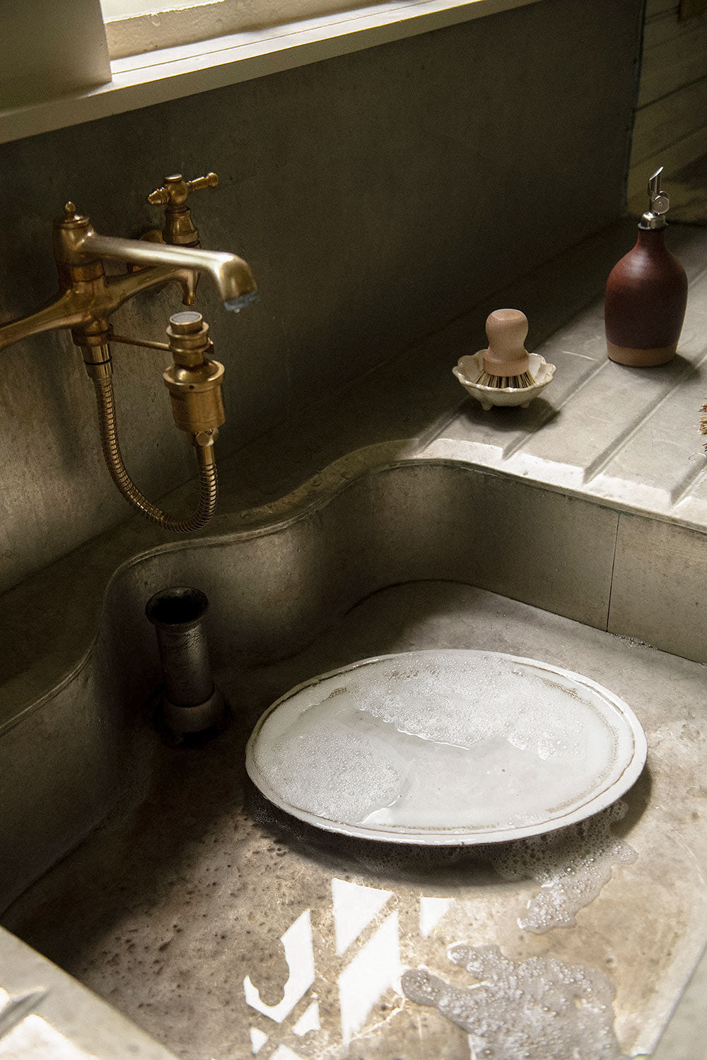 Clayndwhisk Spiced Earth Oil Bottle