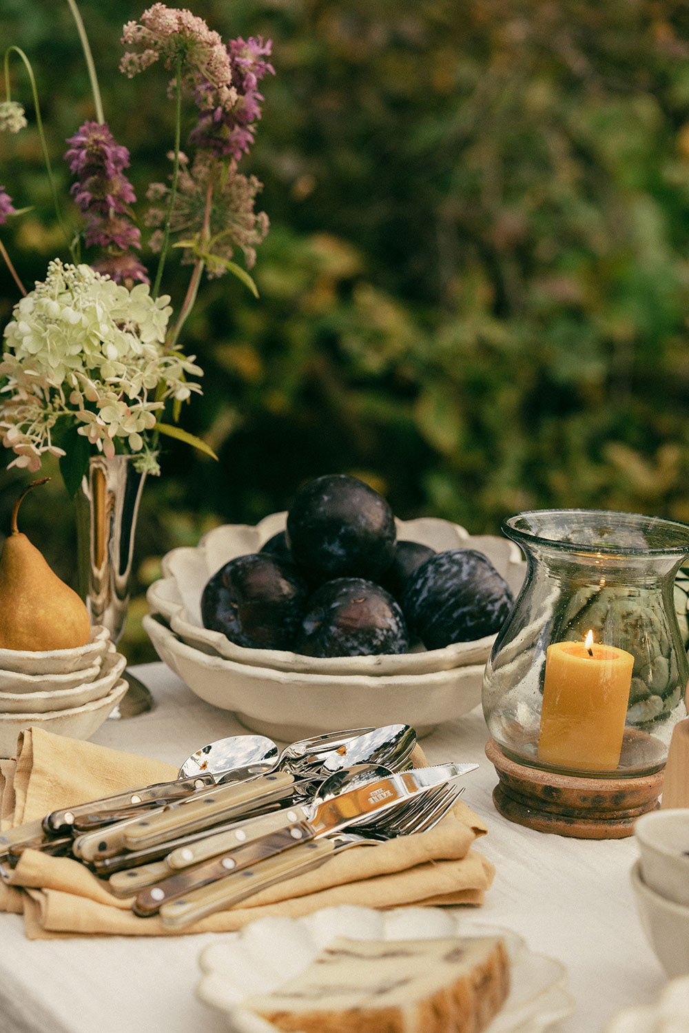 Clayndwhisk Ceramic Petal Bowl