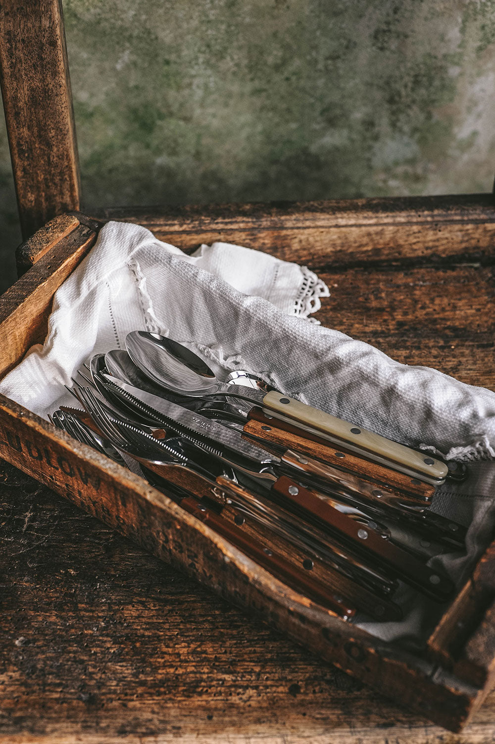 Clayndwhisk Buffalo Cutlery