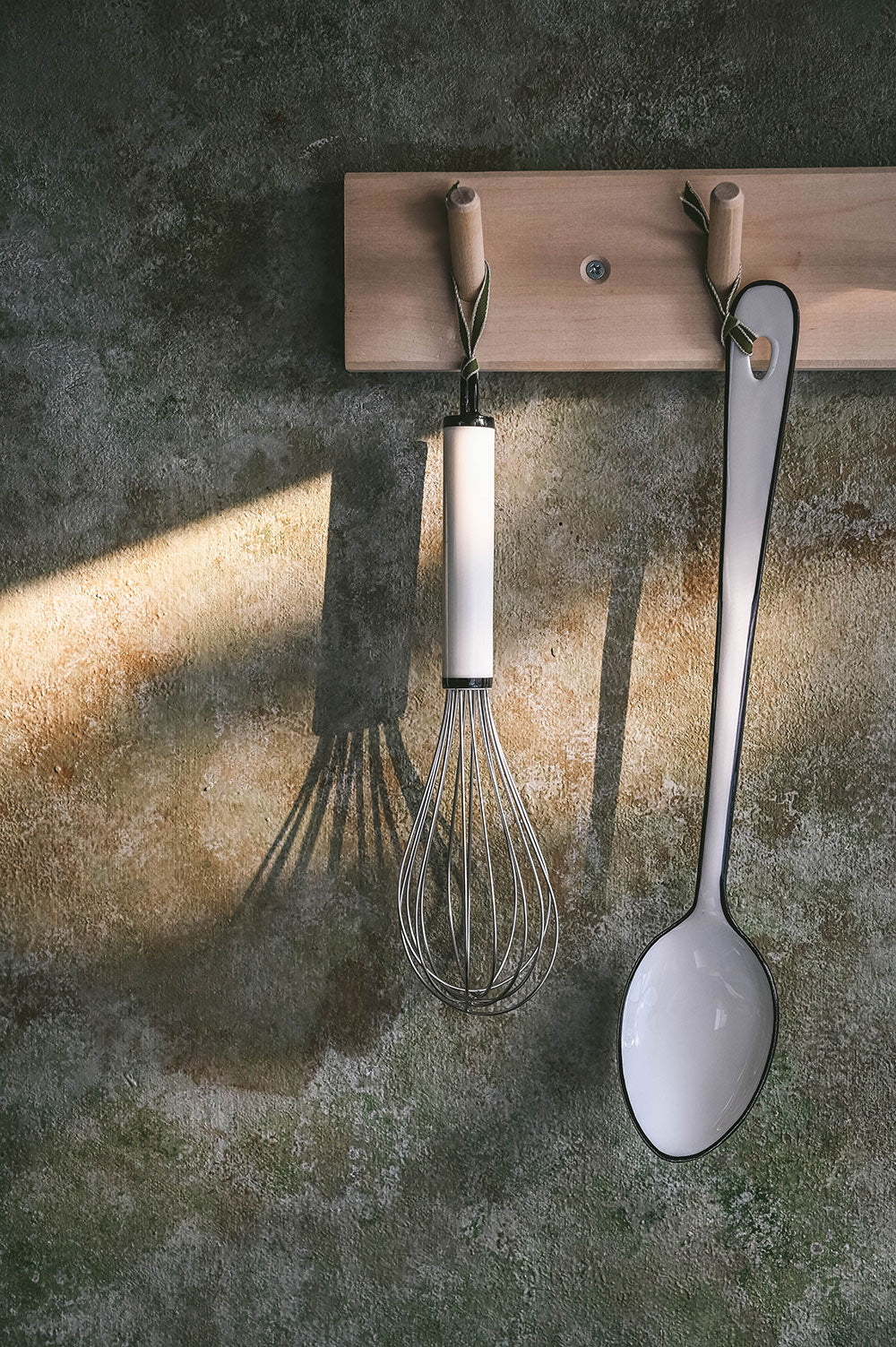Clayndwhisk Salad Server Set