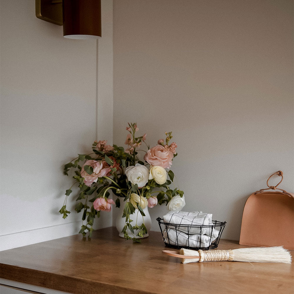 Clayndwhisk Bloom Vase