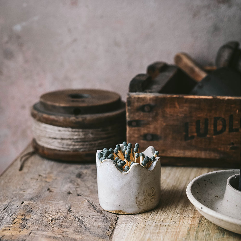 Clayndwhisk Wave Ceramic Match Holder